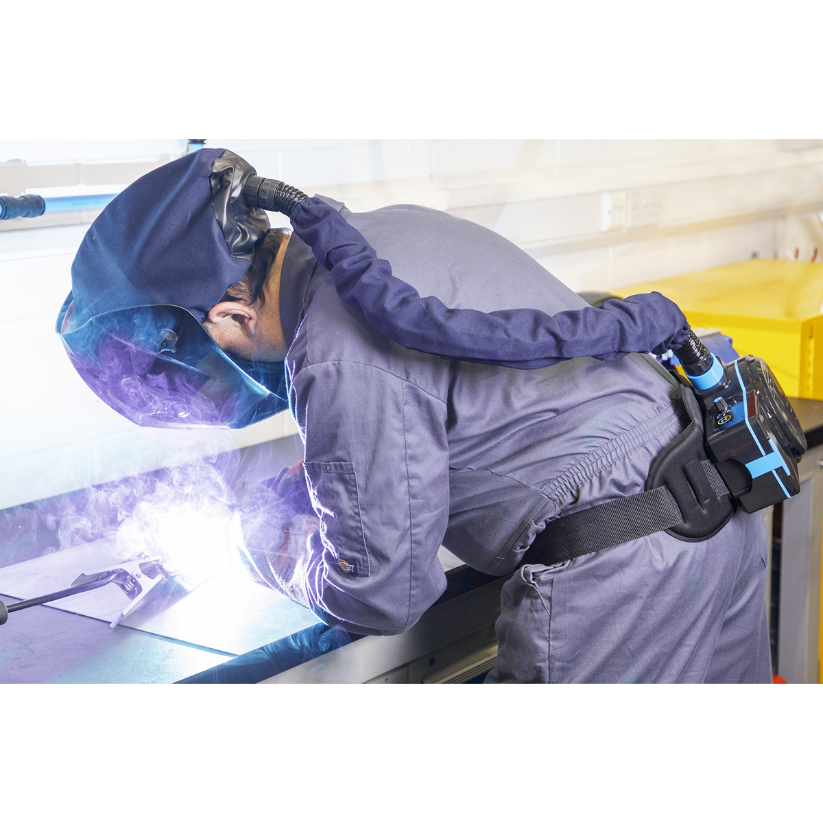 Sealey PWH616 Auto Darkening Welding Helmet with TH2 Powered Air Purifying Respirator (PAPR)