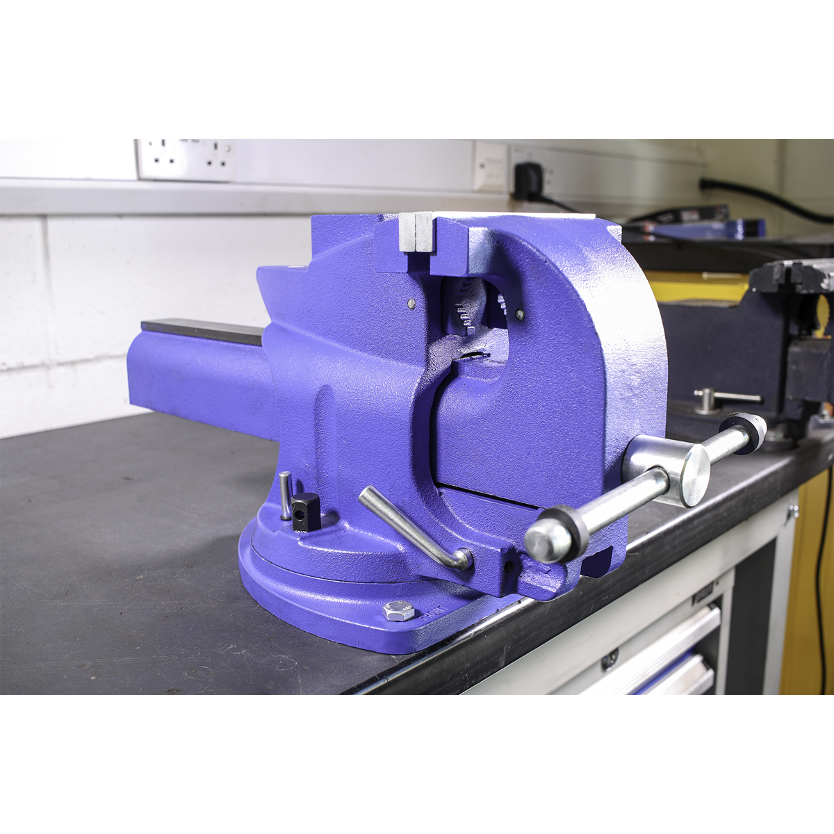 Sealey QAV150 Quick Action Cast Iron Vice with Swivel Base 150mm