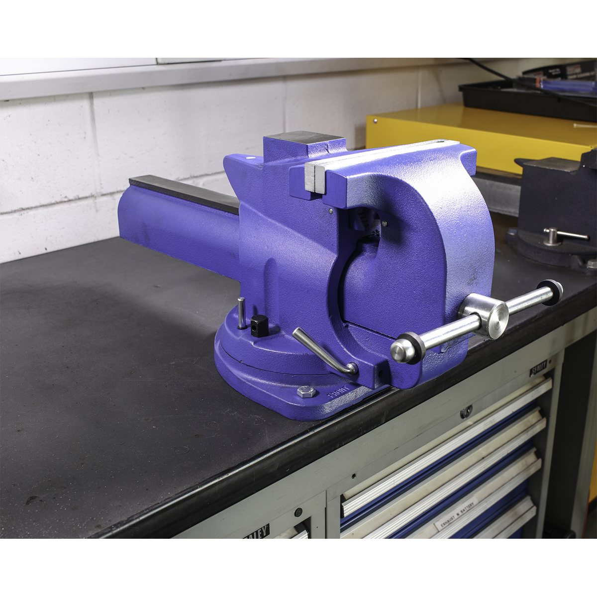 Sealey QAV200 Quick Action Cast Iron Vice with Swivel Base 200mm
