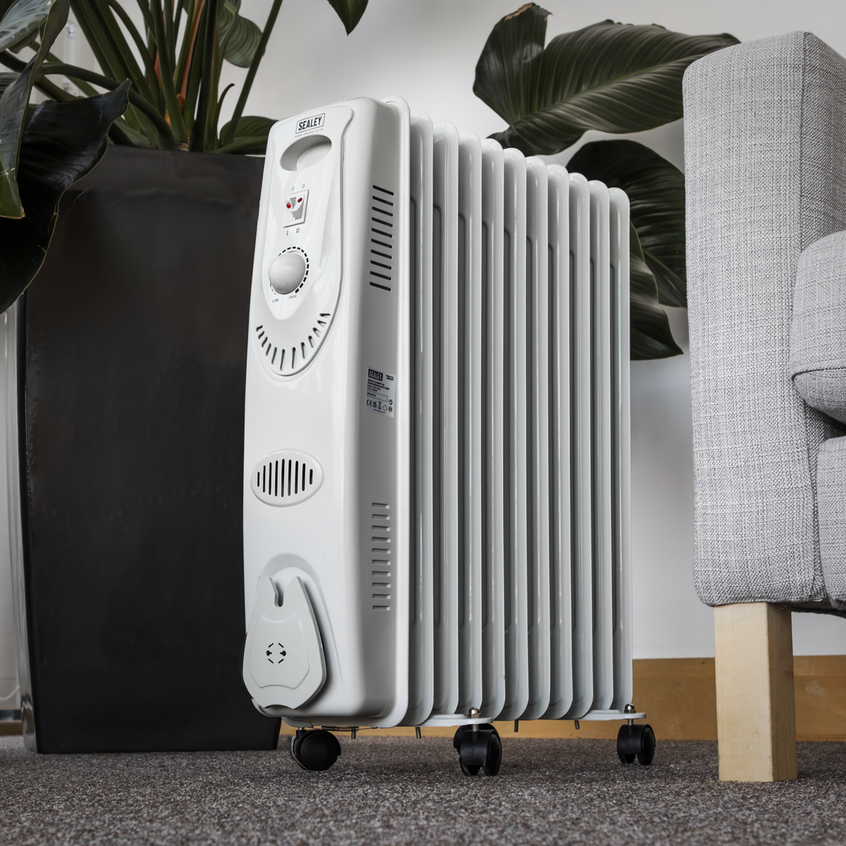 Sealey RD2500 11-Element Oil-Filled Radiator 2500W/230V