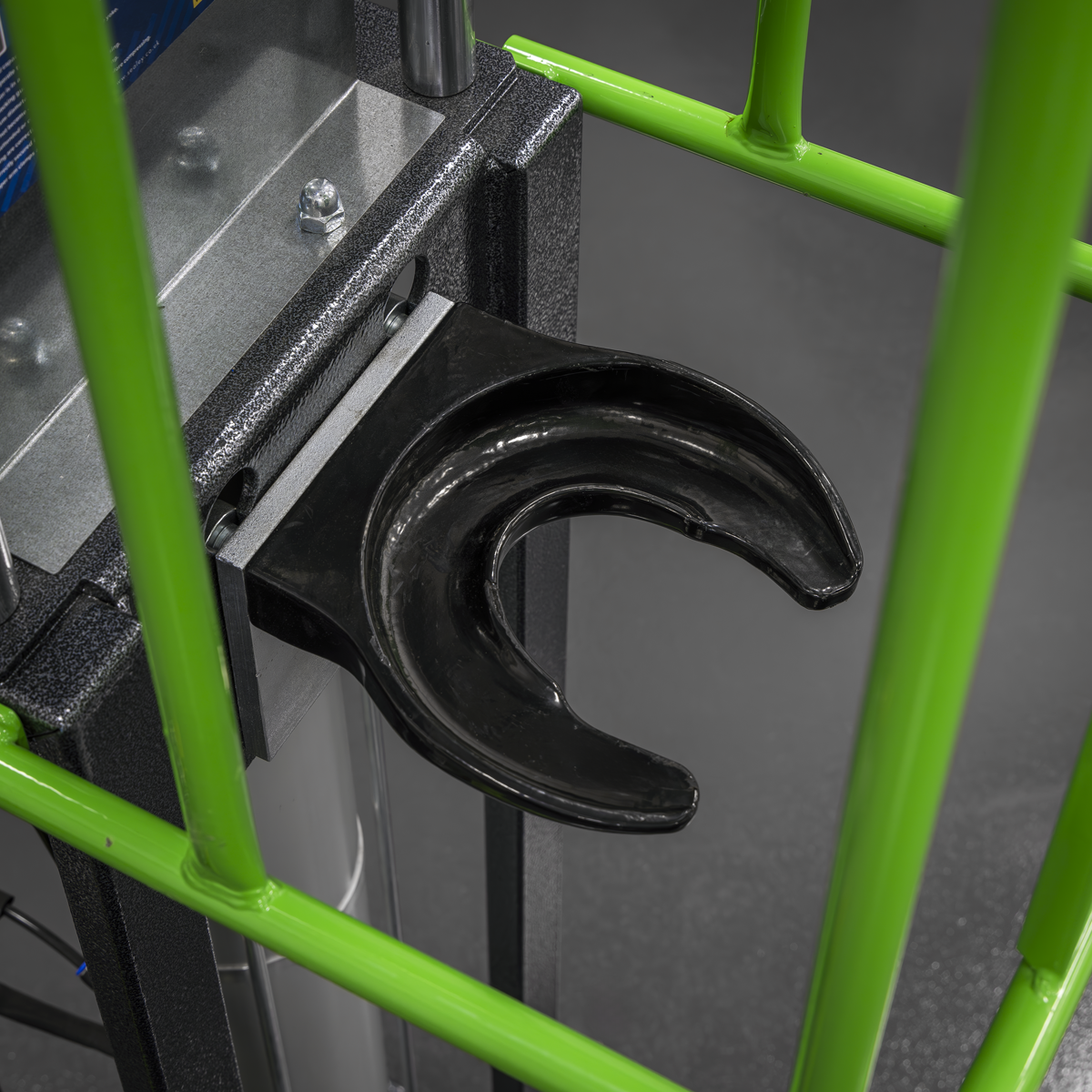 Sealey RE2500 Air Operated Coil Spring Compressor 2500kg