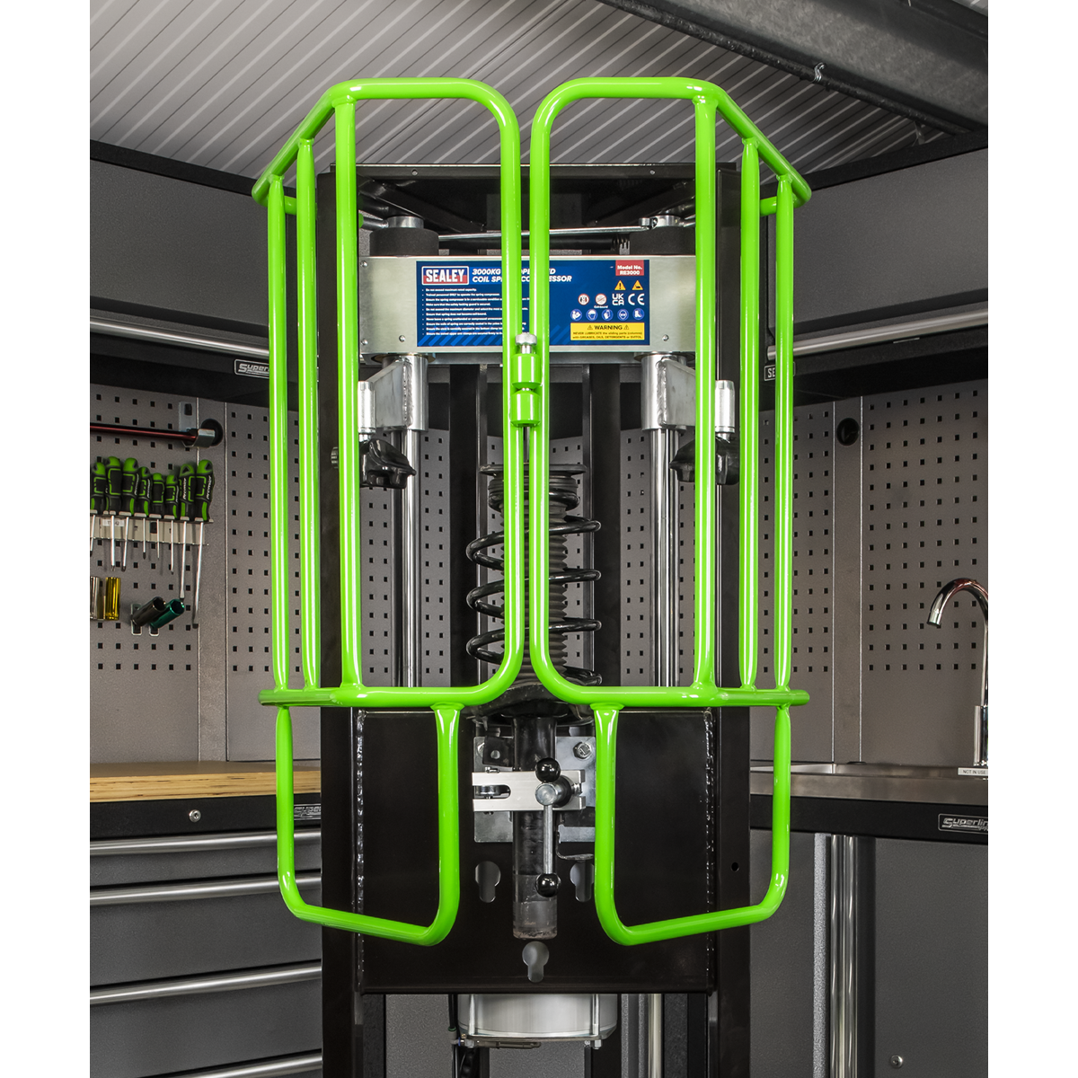 Sealey RE3000 Air Operated Coil Spring Compressor 3000kg
