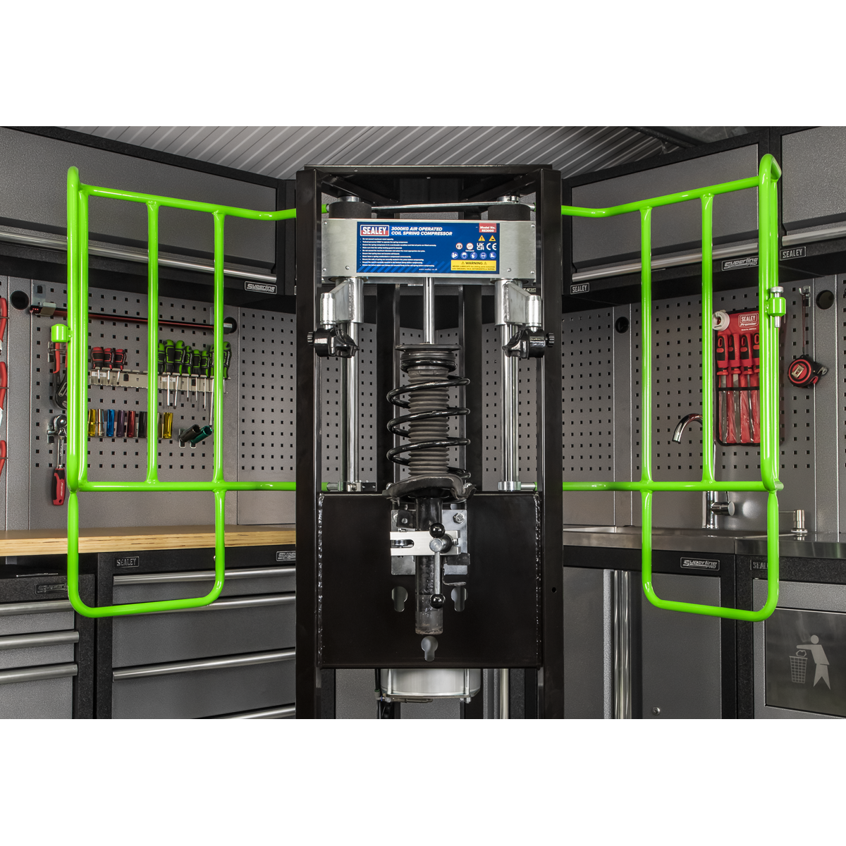 Sealey RE3000 Air Operated Coil Spring Compressor 3000kg