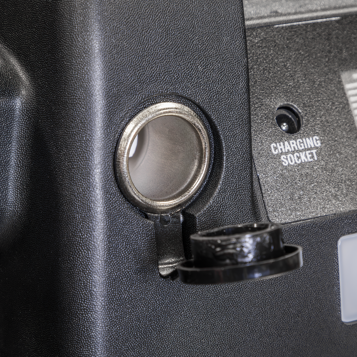 Sealey RS105B RoadStart® 12/24V Emergency 8-Cylinder Jump Starter 6L