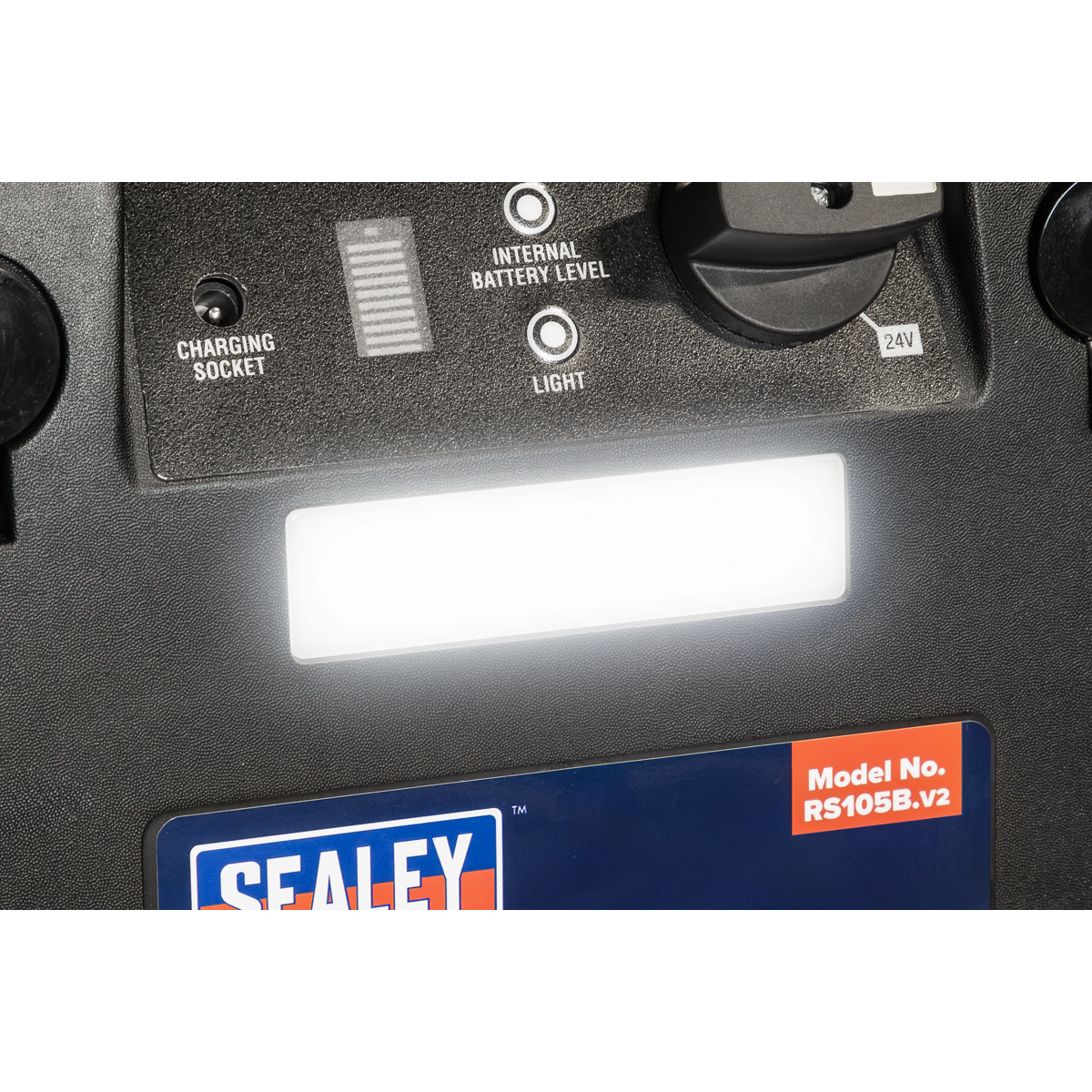 Sealey RS105B RoadStart® 12/24V Emergency 8-Cylinder Jump Starter 6L