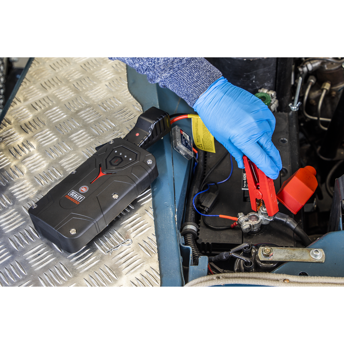 Sealey RS1200 RoadStart® 12V Lithium-ion Jump Starter Power Pack 1200A