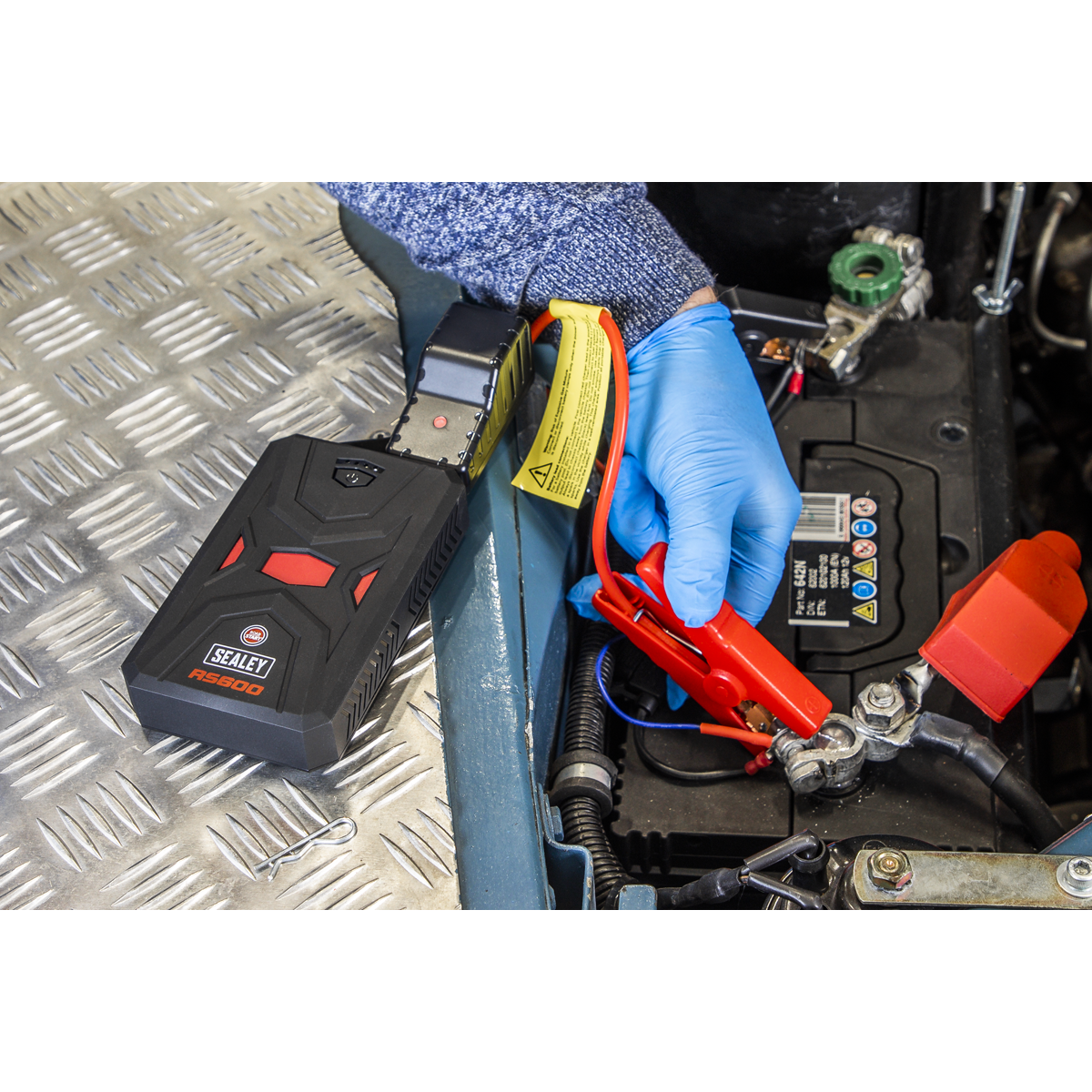 Sealey RS600 RoadStart® 12V Lithium-ion Jump Starter Power Pack 600A