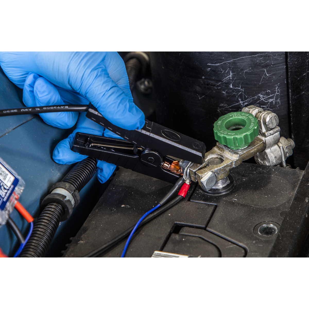 Sealey RS800 RoadStart® 12V Lithium-ion Jump Starter Power Pack 800A