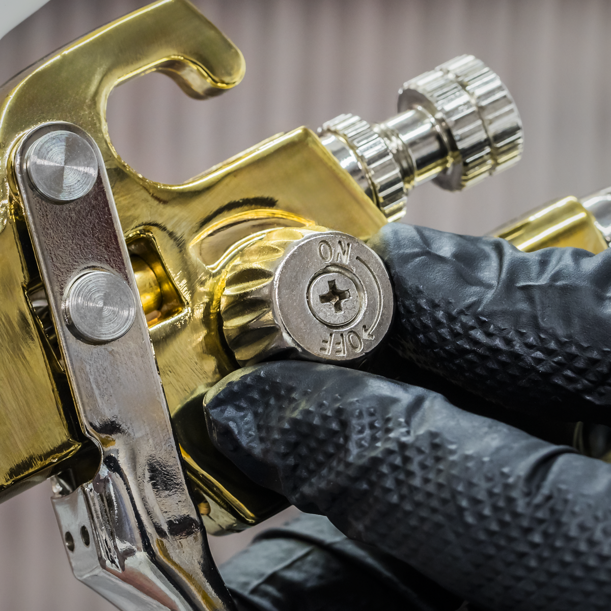 Sealey S701G Gold Series Gravity Feed Spray Gun 1.4mm Set-Up