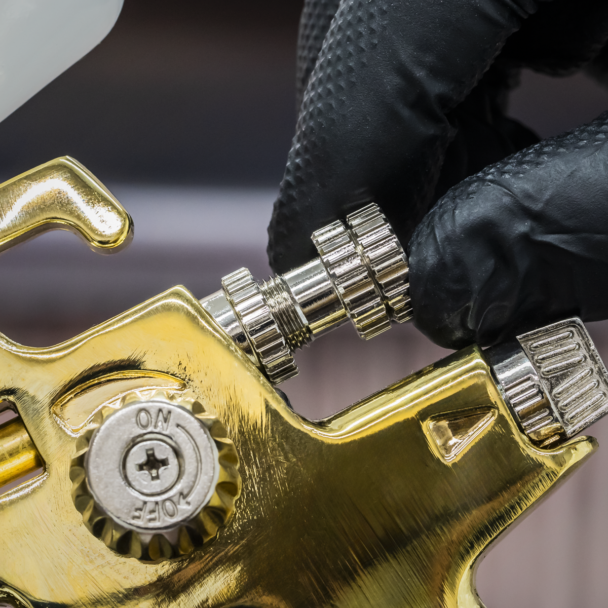 Sealey S701G Gold Series Gravity Feed Spray Gun 1.4mm Set-Up