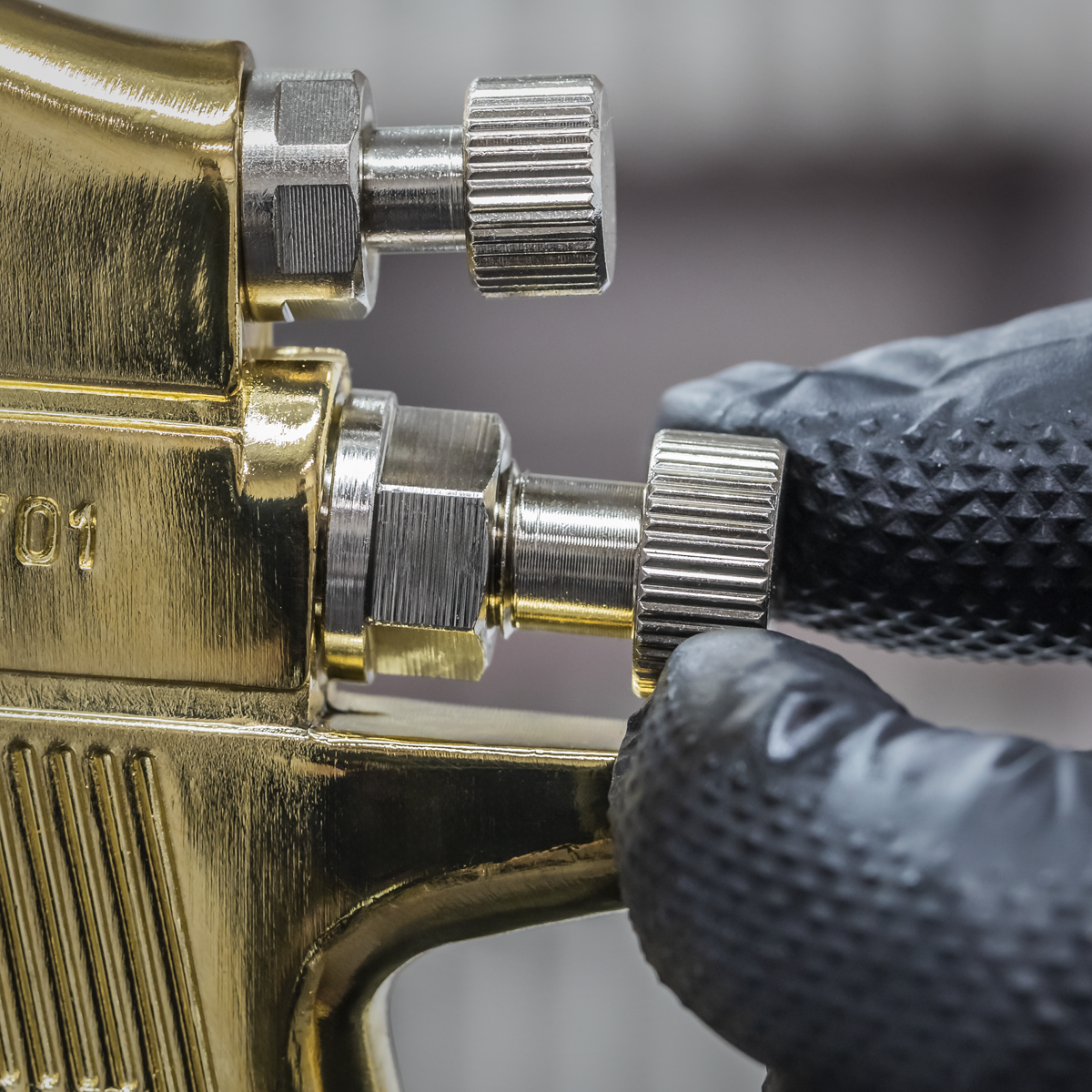 Sealey S701 Workshop Gold Series Suction Feed Spray Gun 1.8mm Set-Up