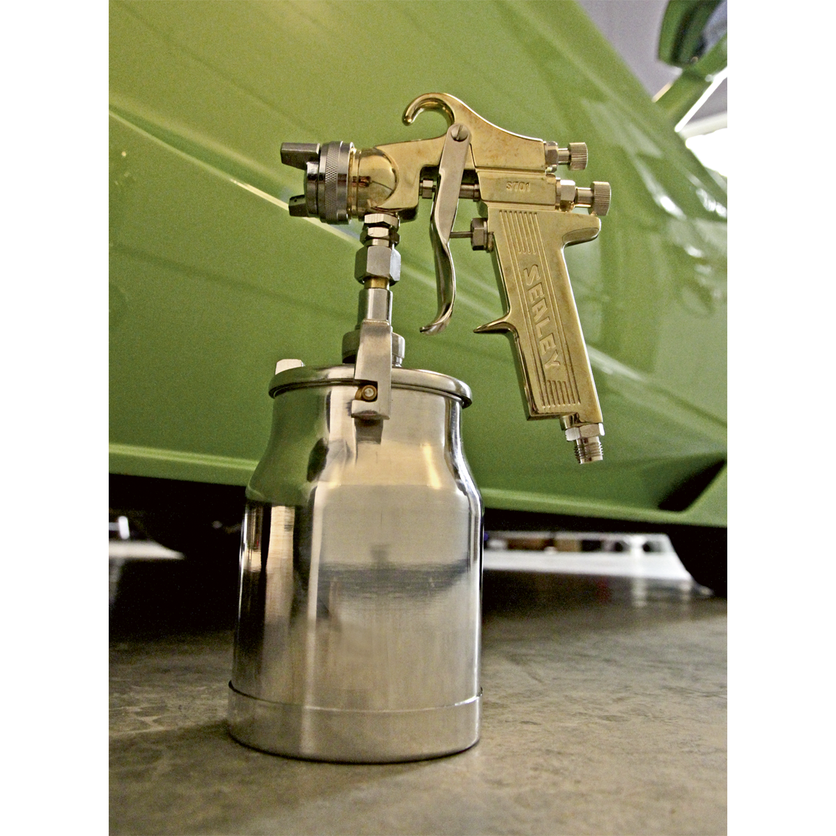 Sealey S701 Workshop Gold Series Suction Feed Spray Gun 1.8mm Set-Up