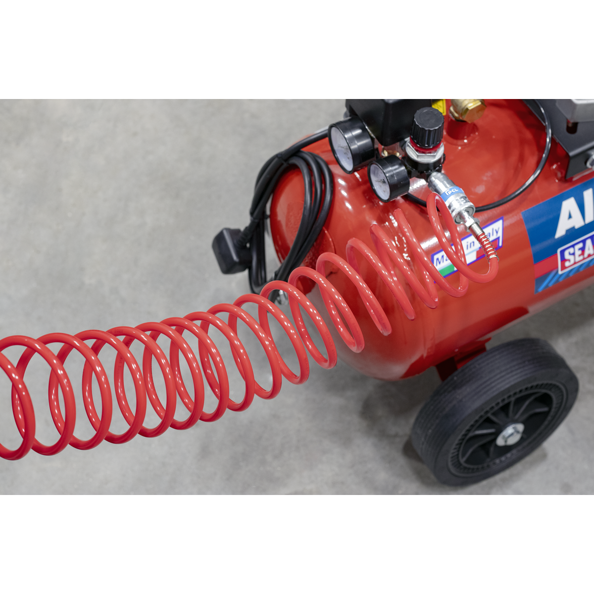 Sealey SA305 PE Coiled Air Hose with Couplings 5m x 5mm