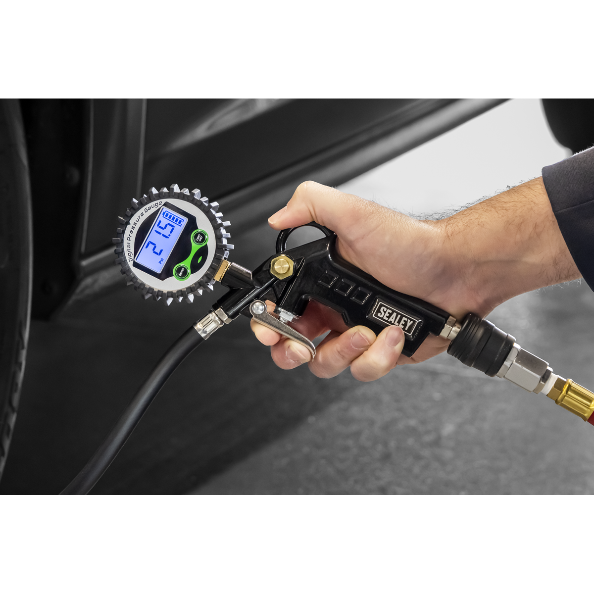 Sealey SA332D Digital Pistol Grip Tyre Inflator with Clip-On Connector