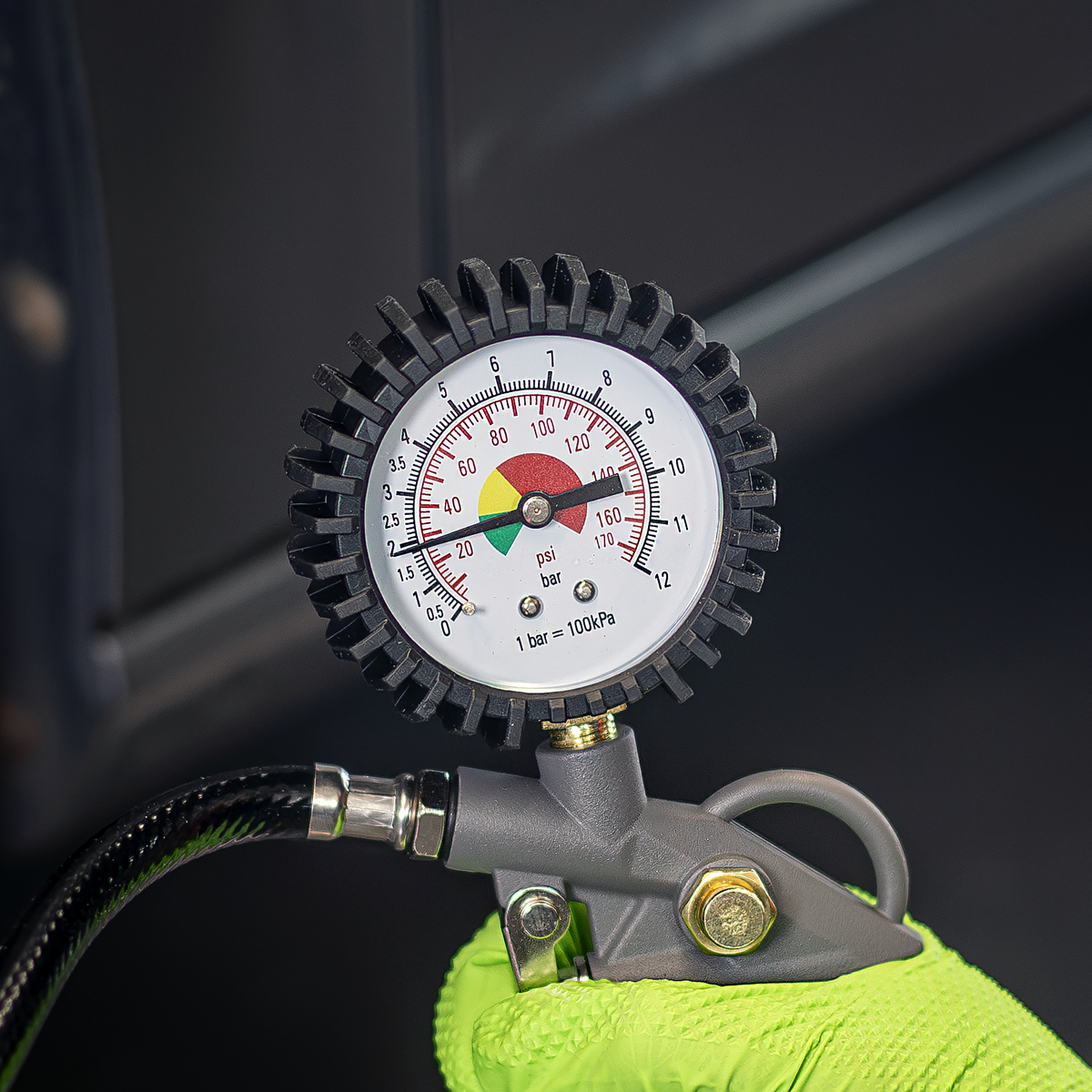 Sealey SA332 Tyre Inflator with Gauge