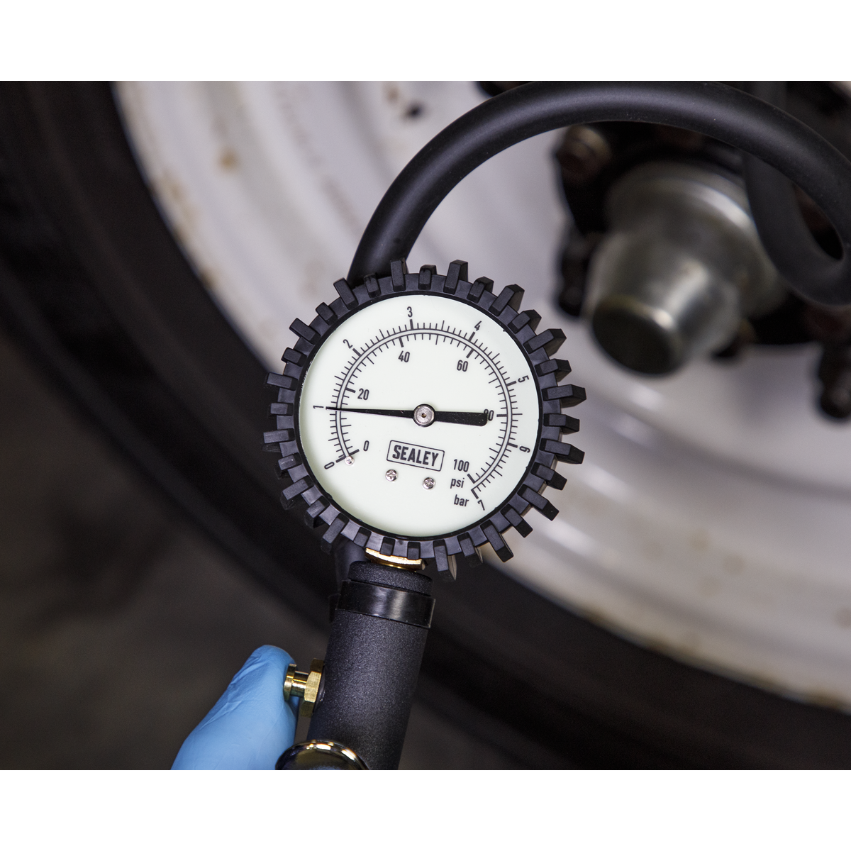 Sealey SA399 Tyre Inflator with Clip-On Connector