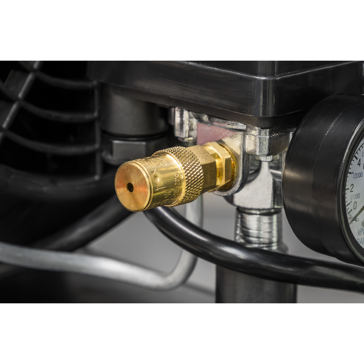 Sealey SAC10030VEKIT 100L Direct Drive V-Twin Air Compressor 3hp with Air Accessory Kit