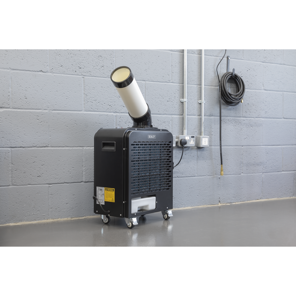 Sealey SAC7001 Industrial Spot Cooler Air Conditioner/Air Cooler 6,800Btu/hr (2kW)