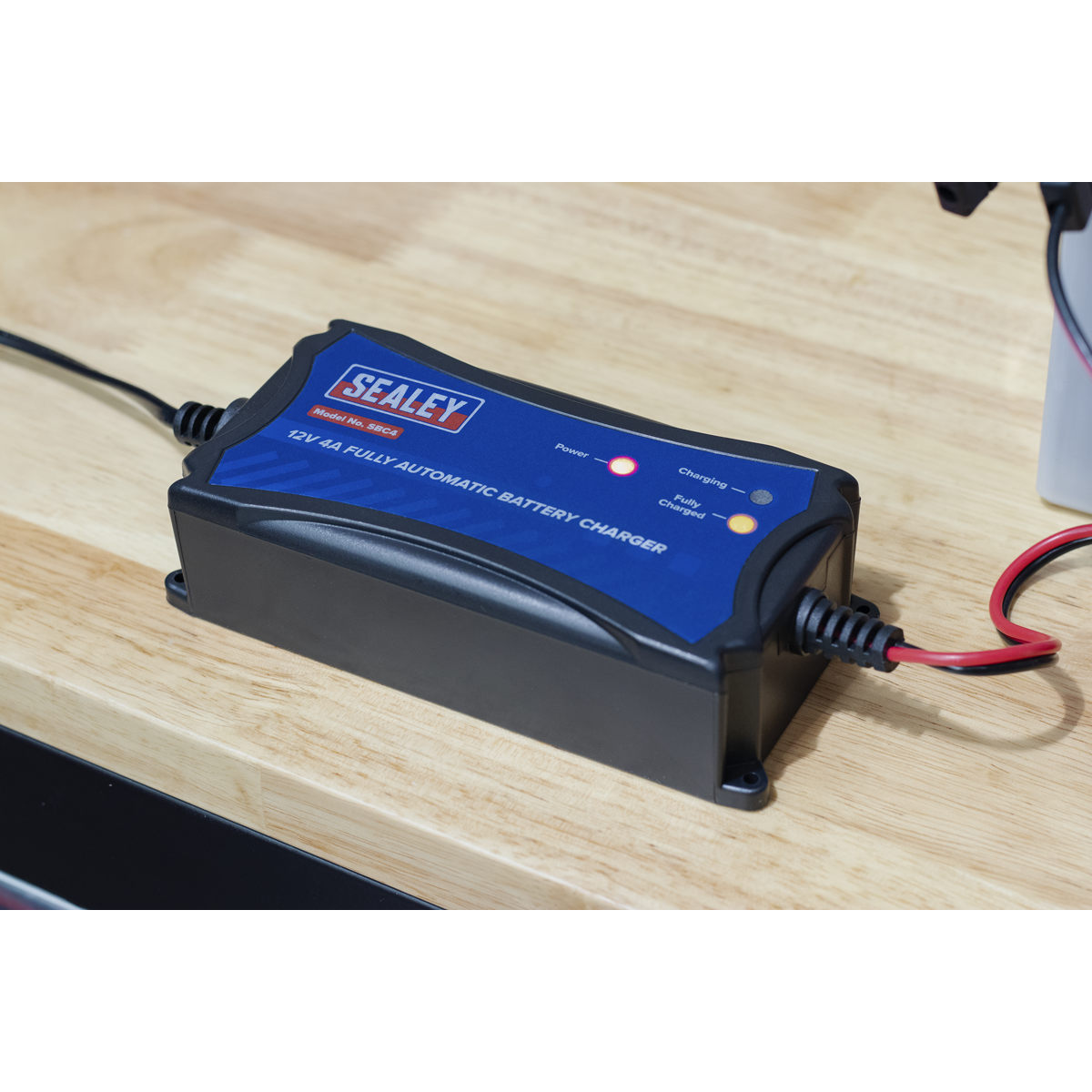 Sealey SBC4 12V Fully Automatic Battery Maintainer/Charger 4A