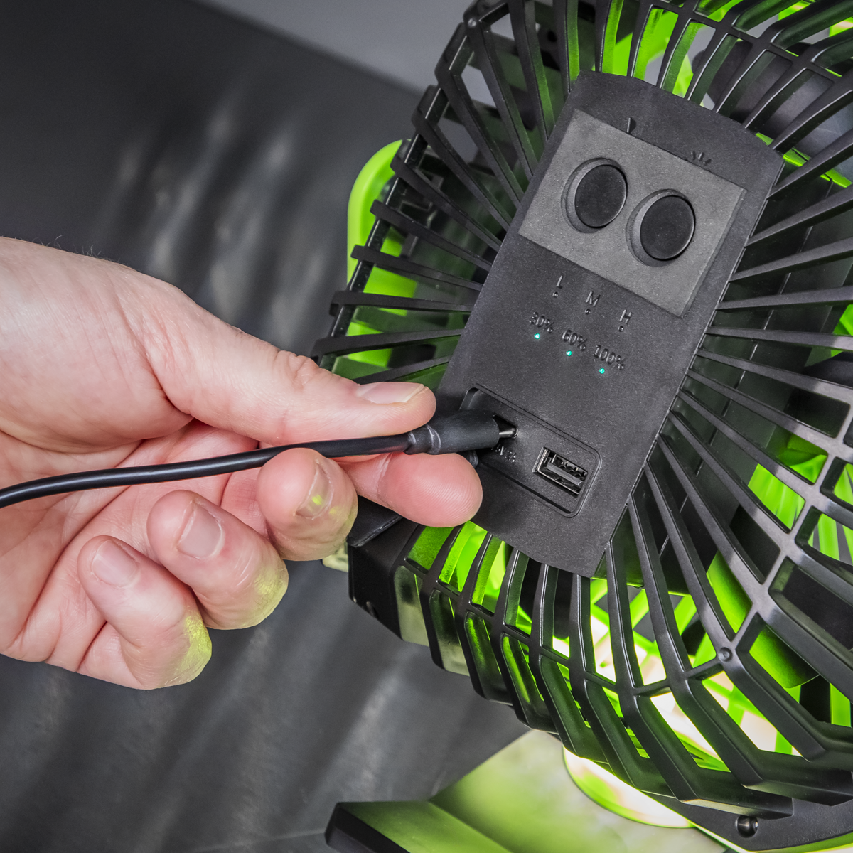 Sealey SCF8WL 8" Small Portable Clip Fan with Worklight 4-Speed