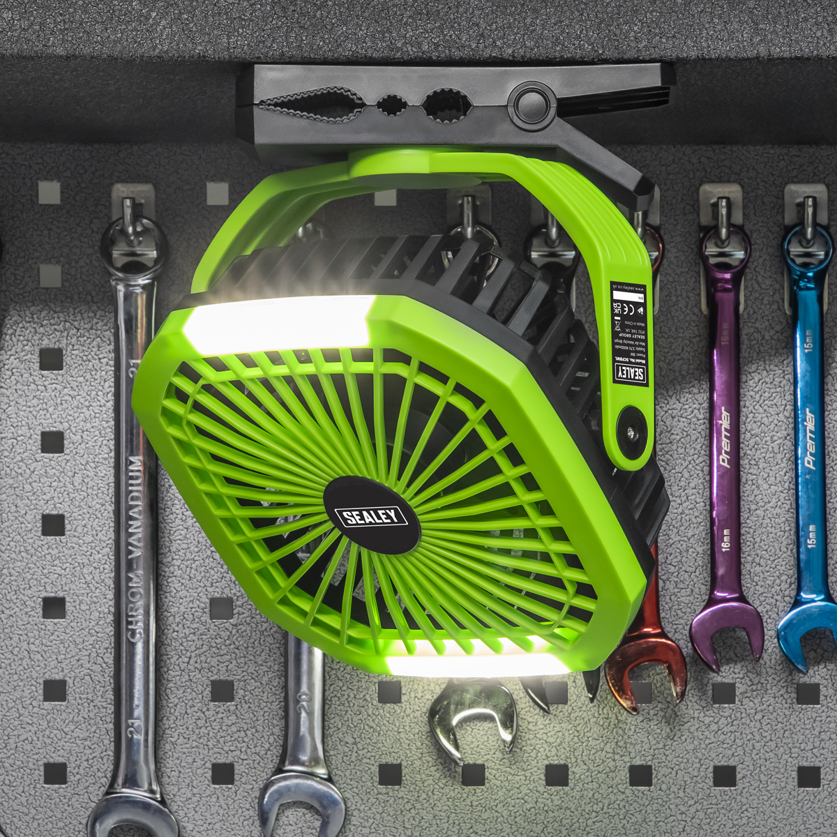 Sealey SCF8WL 8" Small Portable Clip Fan with Worklight 4-Speed