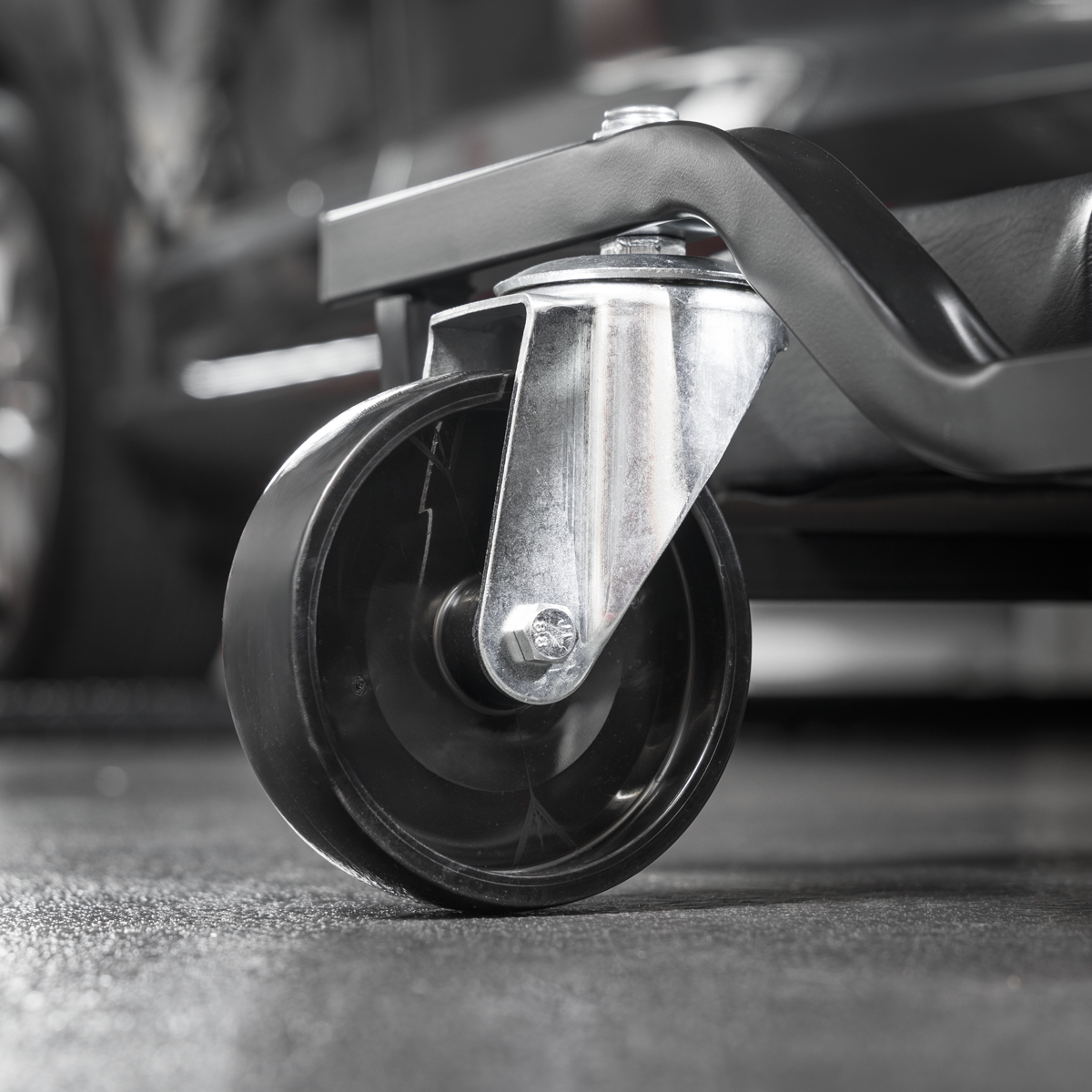 Sealey SCR100S Steel Creeper with 4 Rough Ground Wheels