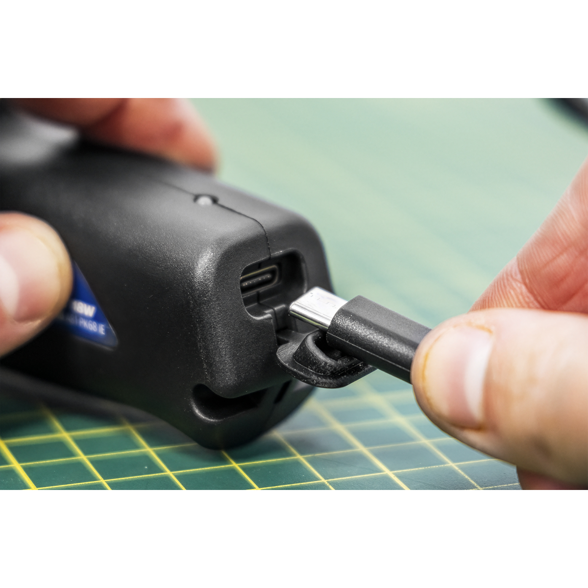 Sealey SDL16 Rechargeable Hot Stapler Repair Kit 18W