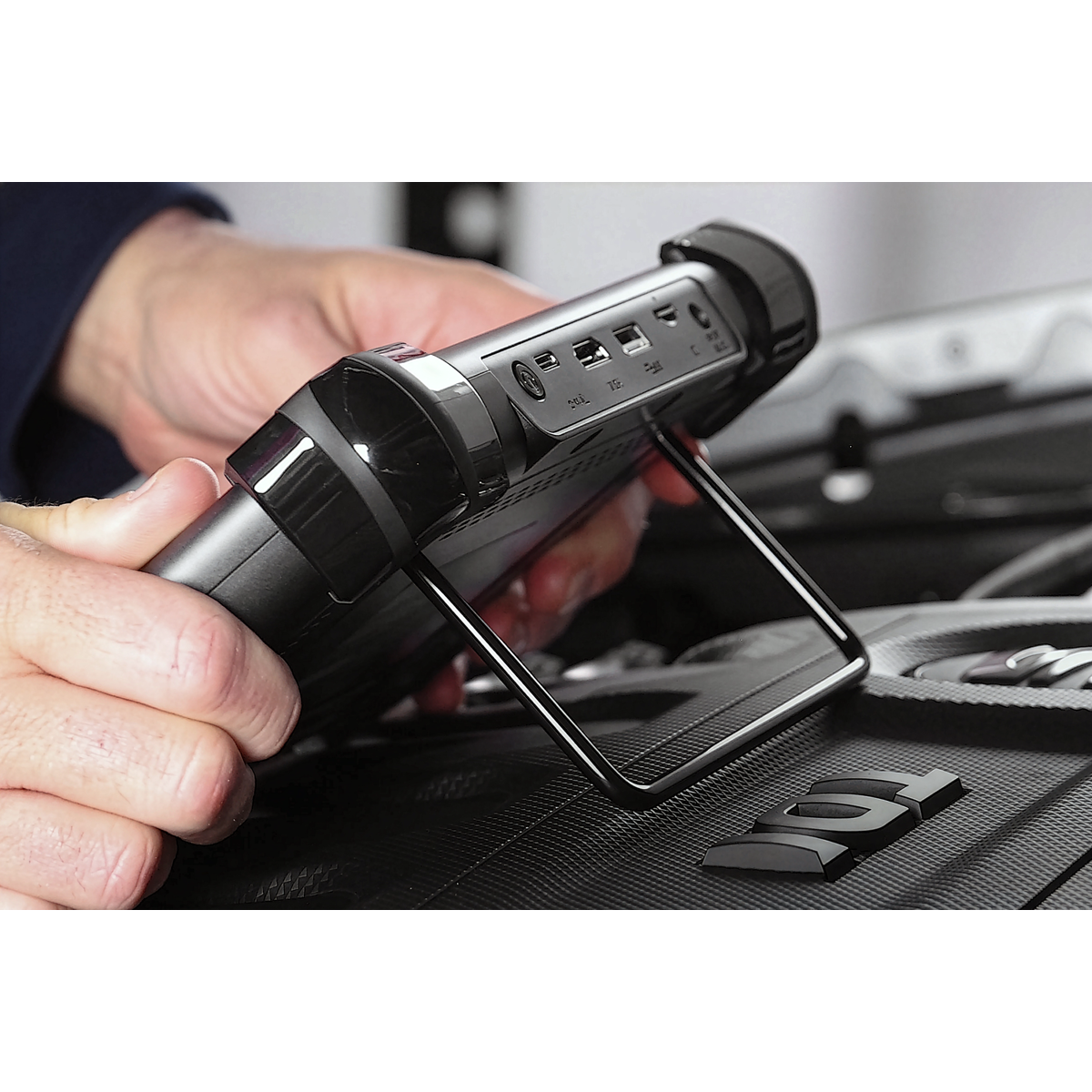 Sealey SDS1R Diagnostic Tablet & Trolley - Red