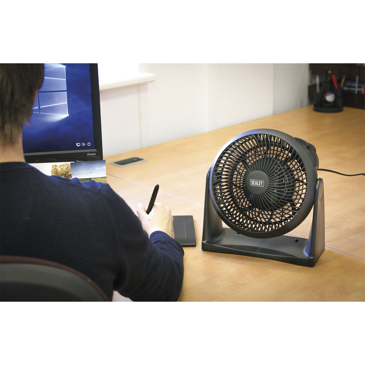 Sealey SFF08 8" Small Desk Fan 3-Speed 230V