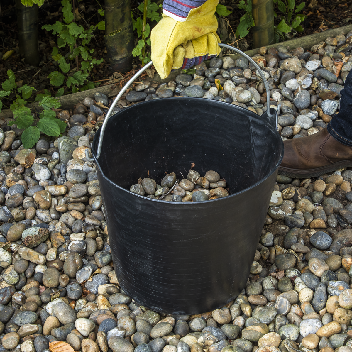 Sealey SFT26H Heavy-Duty Flexi Tub 26L with Metal Handle - Black