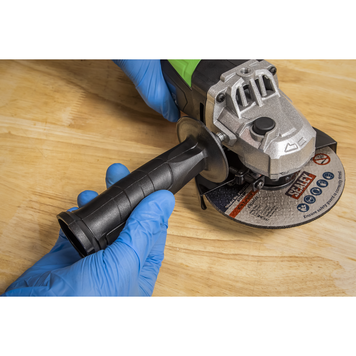 Sealey SG115EHV Angle Grinder 115mm 750W/230V