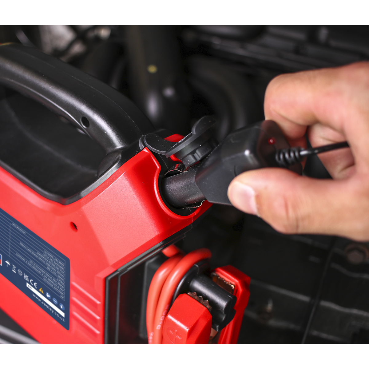 Sealey SL32S 12/24V Jump Starter Power Pack Lithium-ion Phosphate (LiFePo4) 1200/600 Peak Amps