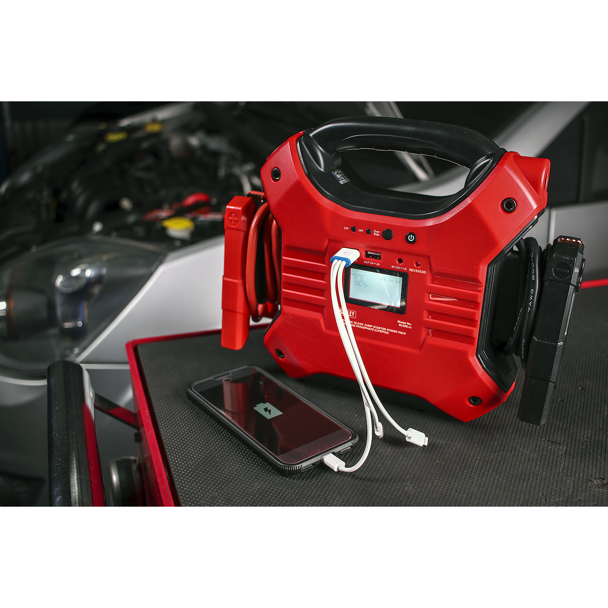 Sealey SL32S 12/24V Jump Starter Power Pack Lithium-ion Phosphate (LiFePo4) 1200/600 Peak Amps