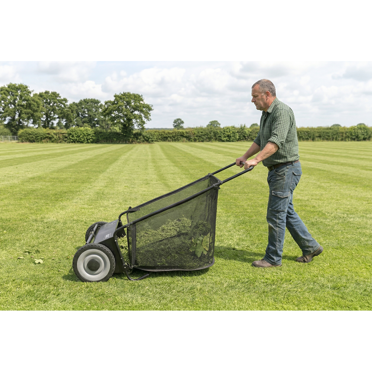 Sealey SLS26 26" Walk Behind Garden Sweeper 200L Capacity
