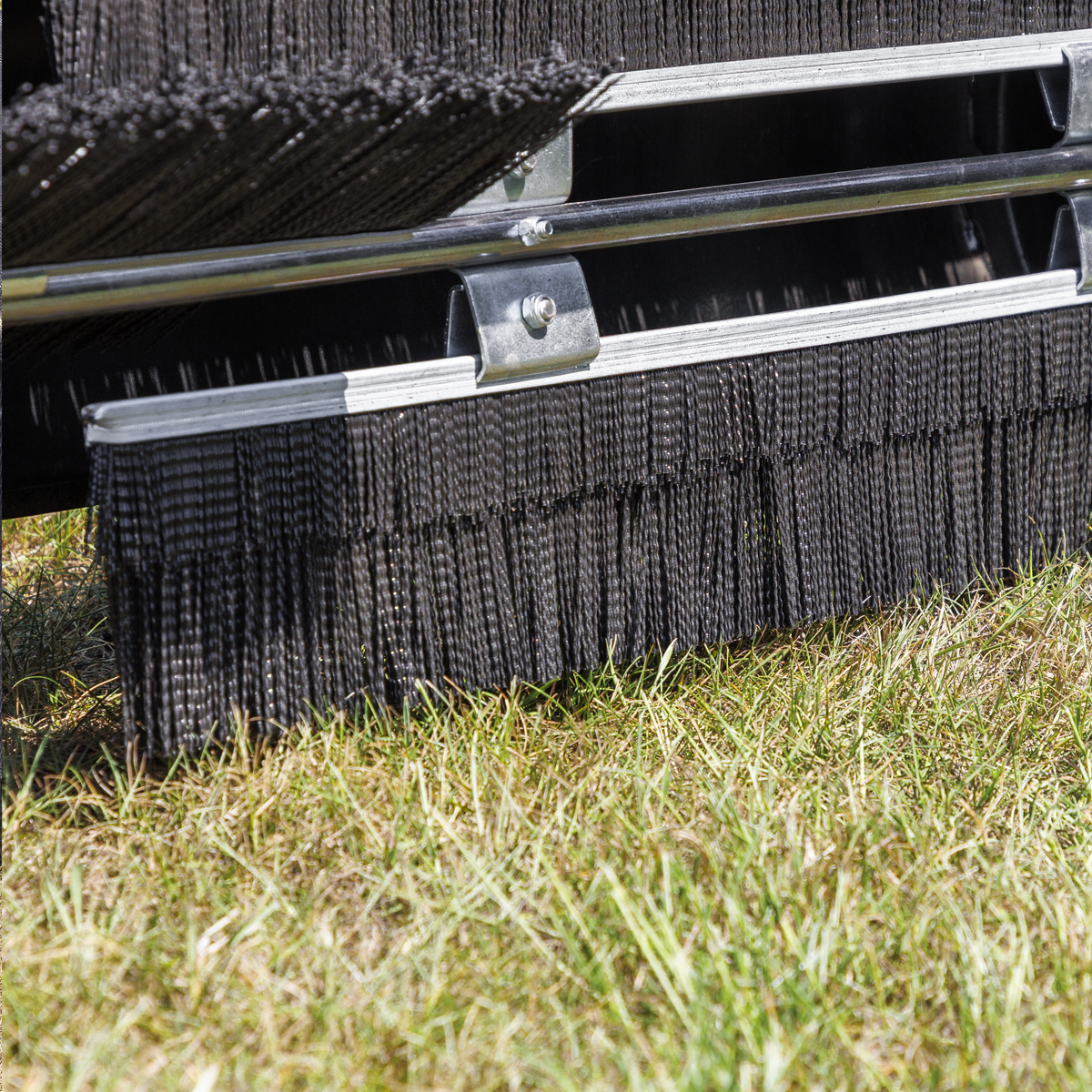 Sealey SLS42T 42" Tow-Behind Lawn Sweeper