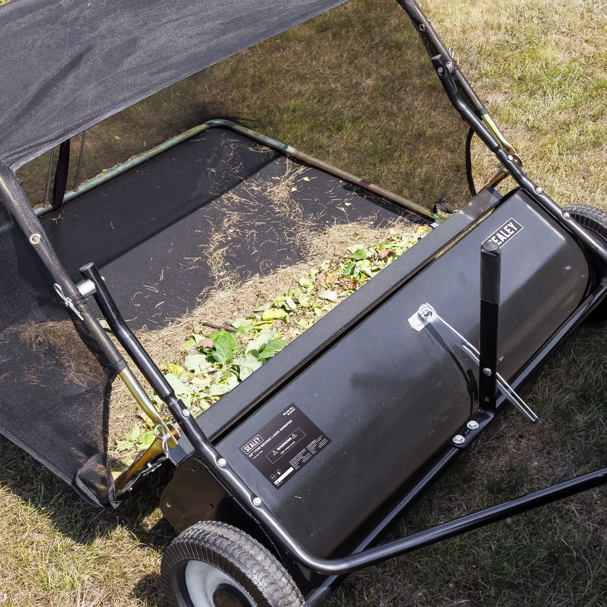 Sealey SLS42T 42" Tow-Behind Lawn Sweeper