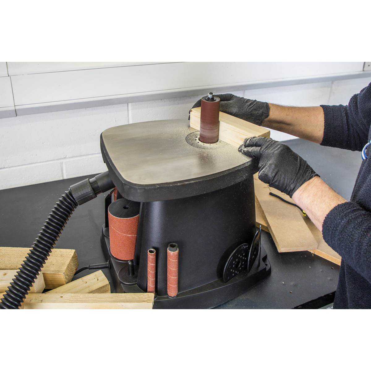 Sealey SM1200 Oscillating Spindle/Bobbin Sander 450W/230V