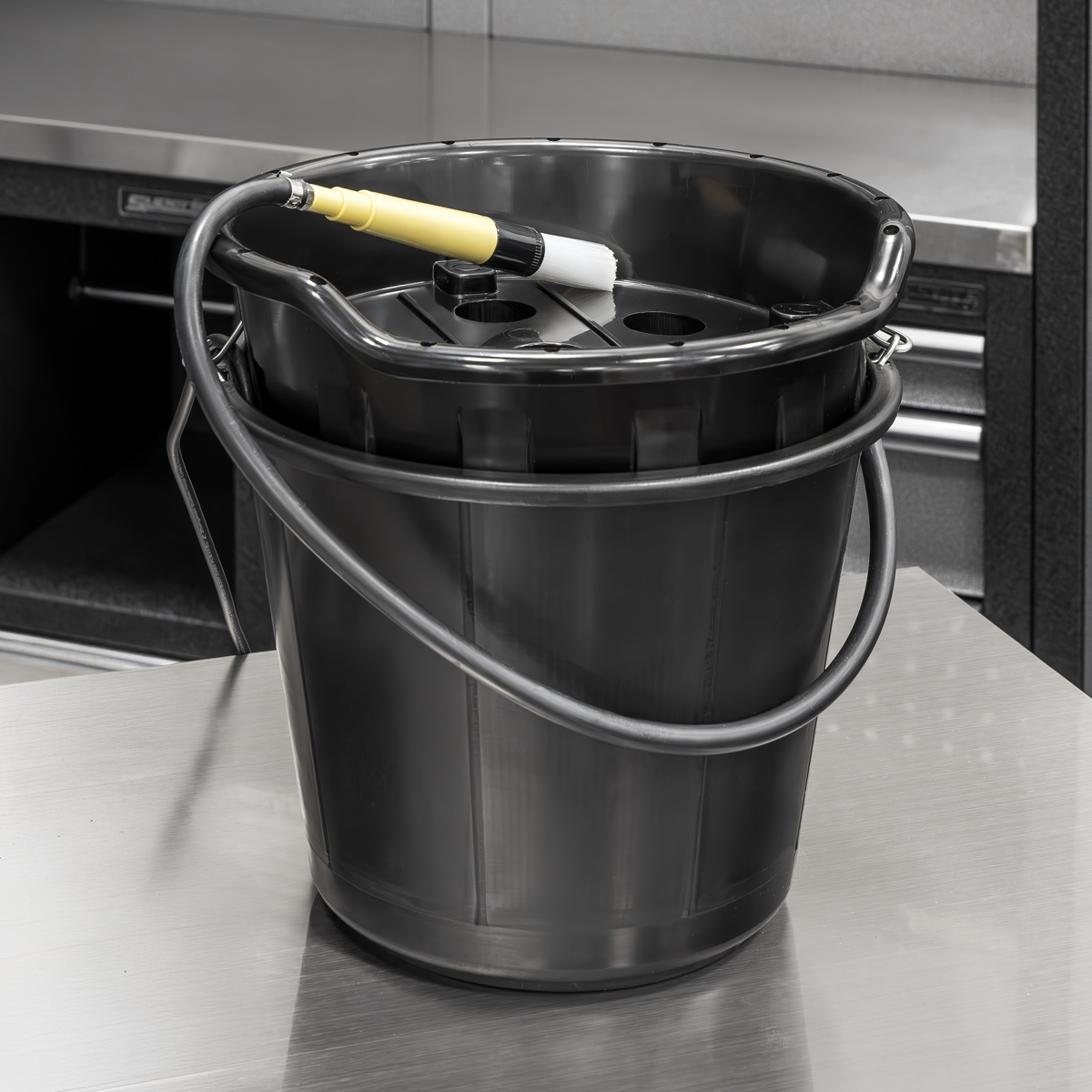 Sealey SM220 Portable Parts Washer Bucket with Brush 14L