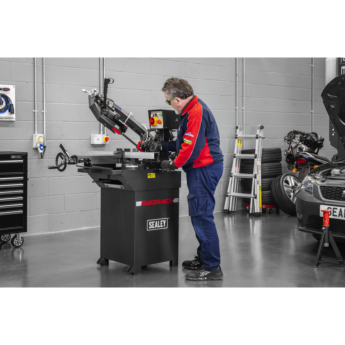 Sealey SM354CE Industrial Power Bandsaw 210mm