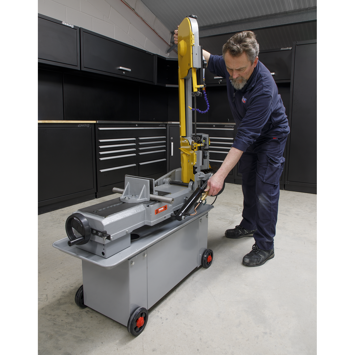 Sealey SM35CE Horizontal Bandsaw with Hydraulic Arm 300mm