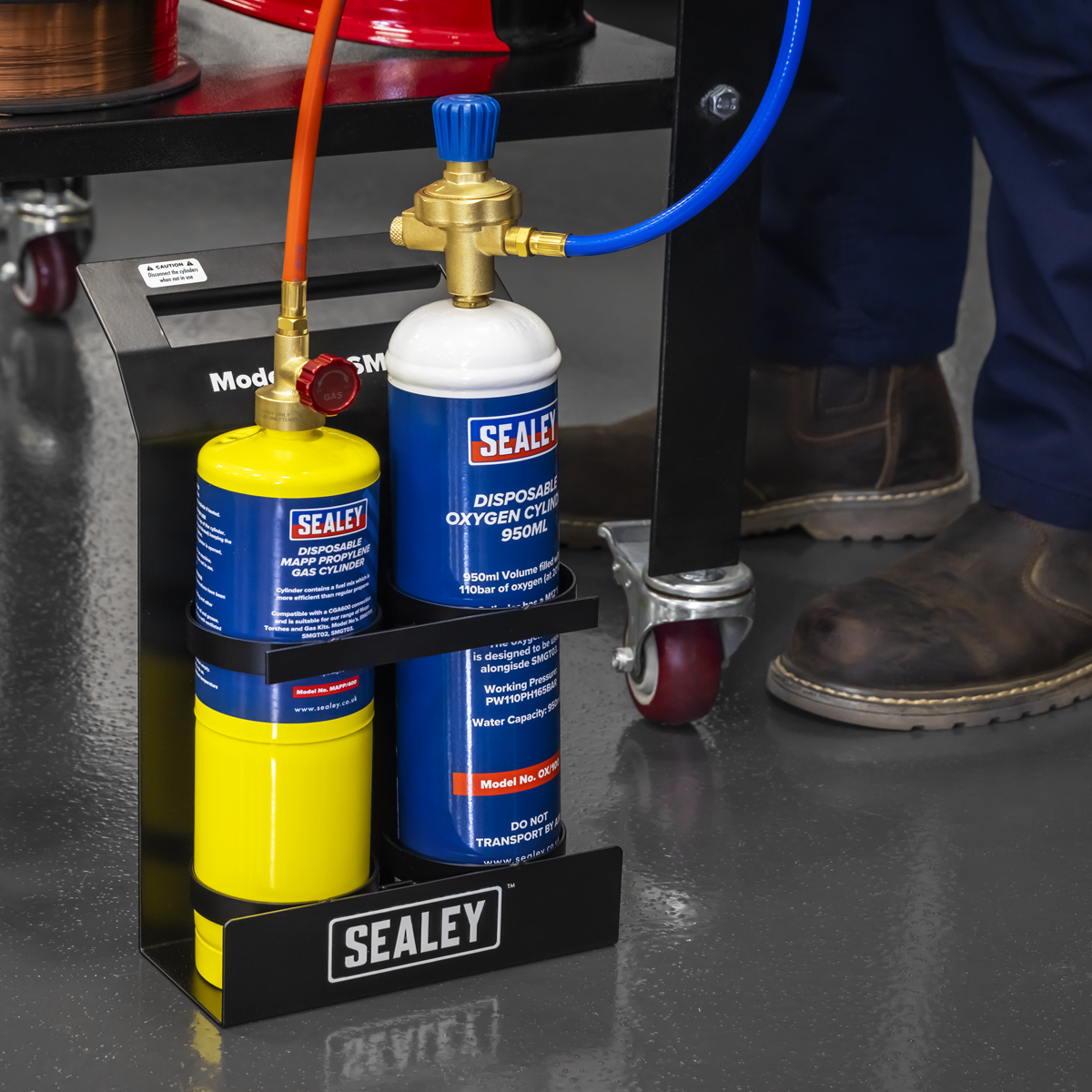 Sealey SMGKIT02 MAPP Gas & Oxygen Brazing Kit with 400g MAPP Cylinder & 950ml Oxygen Cylinder