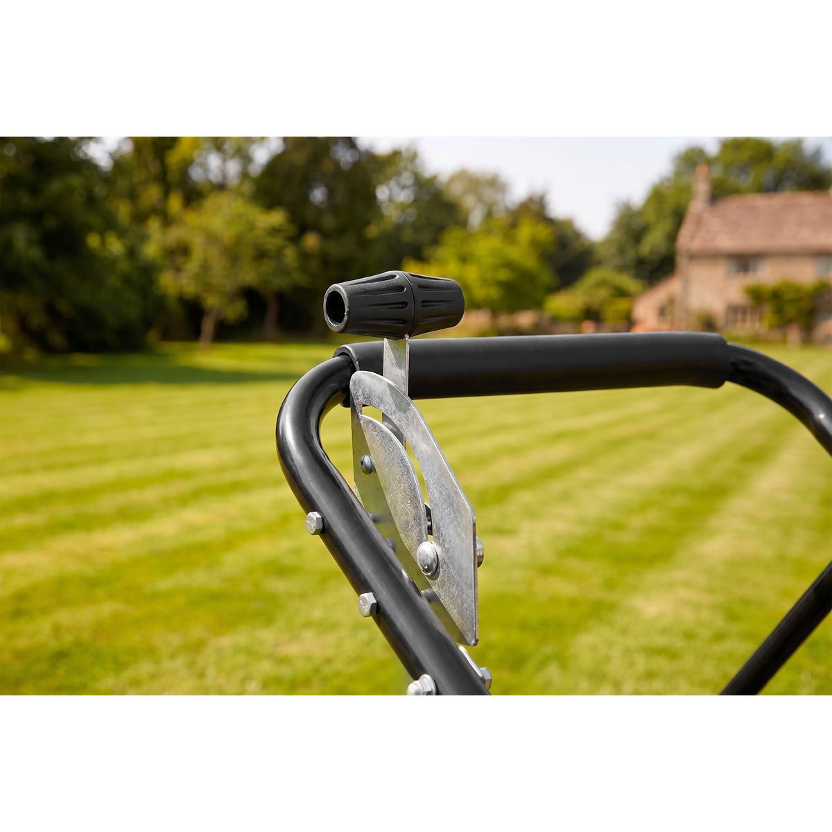 Sealey SPB37W 37kg Capacity Walk Behind Broadcast Spreader