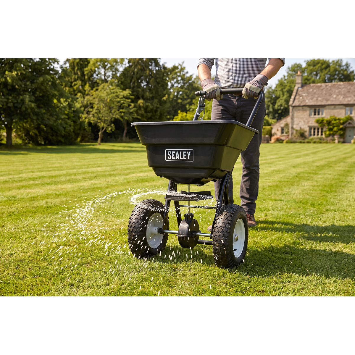 Sealey SPB37W 37kg Capacity Walk Behind Broadcast Spreader