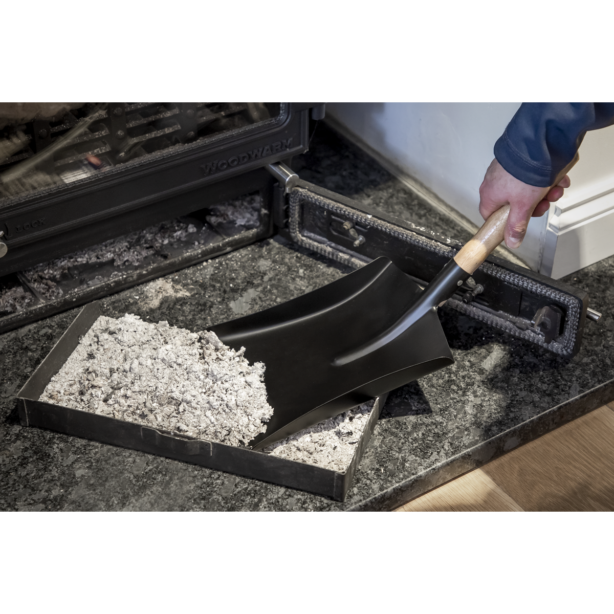 Sealey SS09 Coal shovel 8" with 228mm Wooden Handle