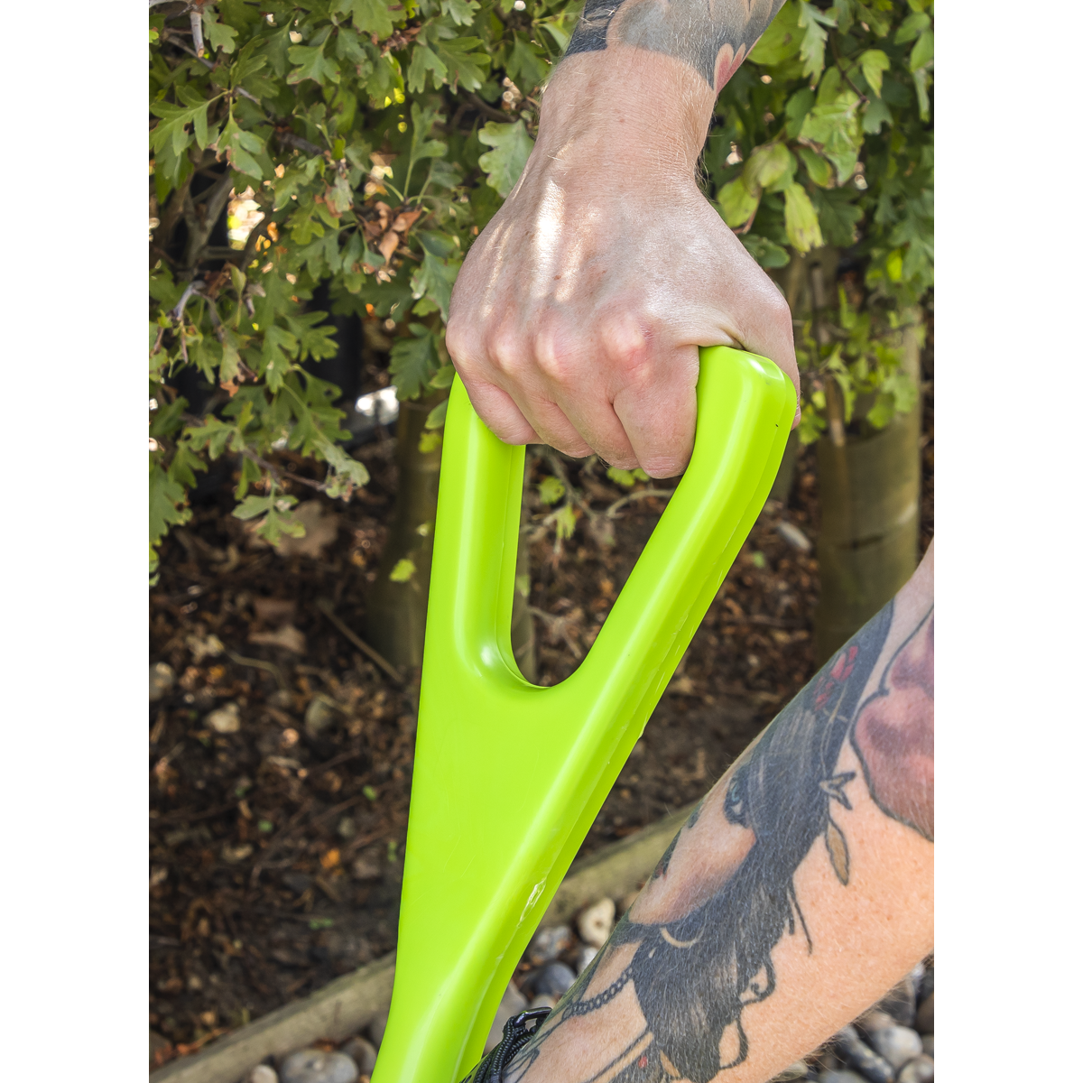 Sealey SS10 General-Purpose Polypropylene Shovel with 690mm Handle