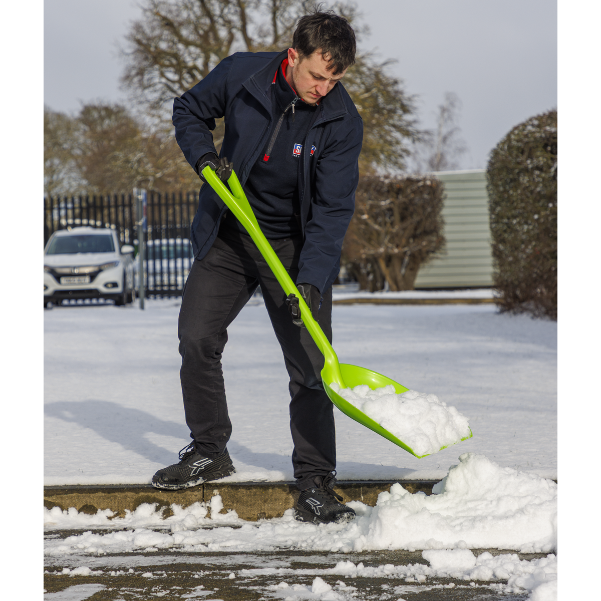 Sealey SS10 General-Purpose Polypropylene Shovel with 690mm Handle