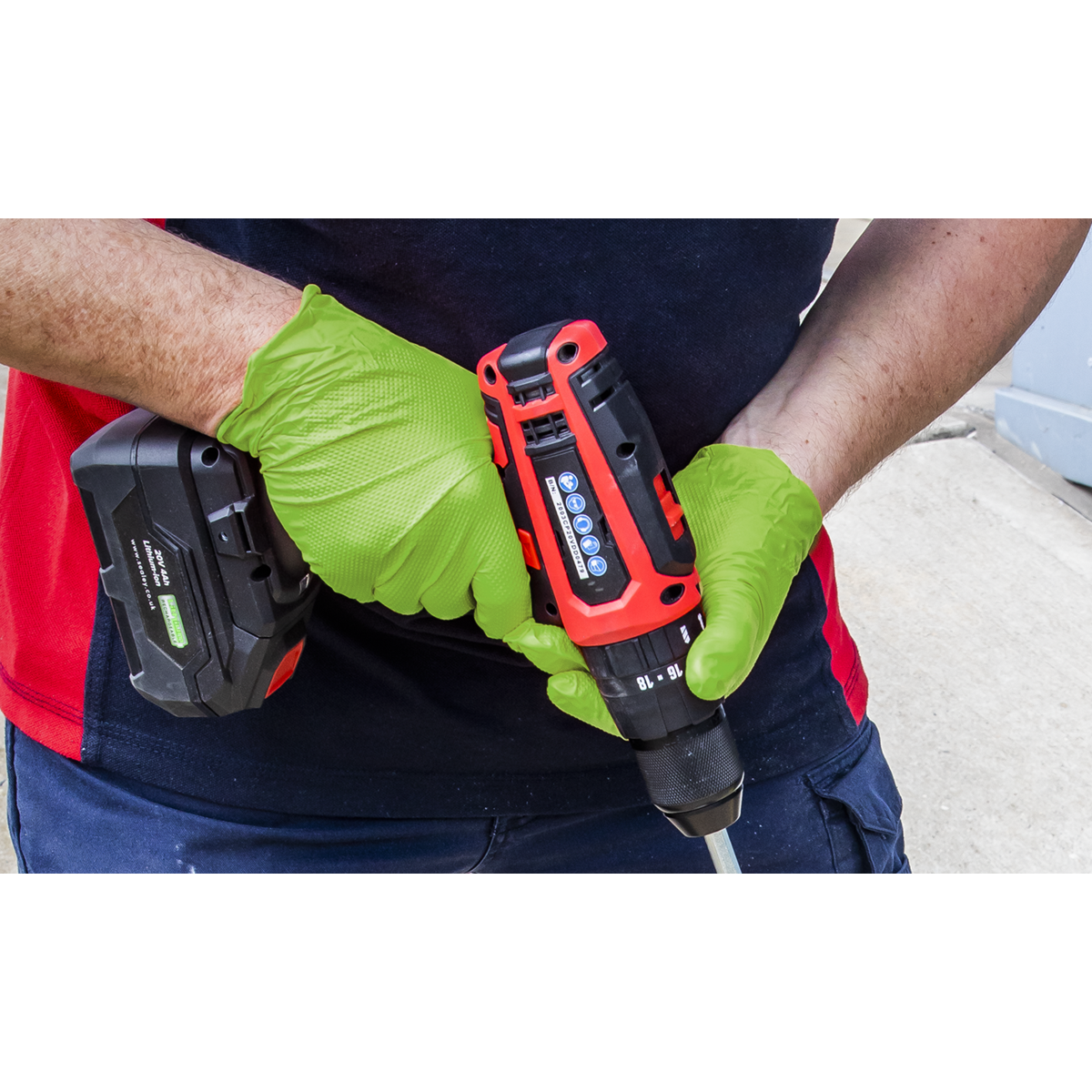Sealey SSP54L Diamond Grip Extra-Thick Nitrile Powder-Free Gloves, Hi-Vis Green, Large - Pack of 50