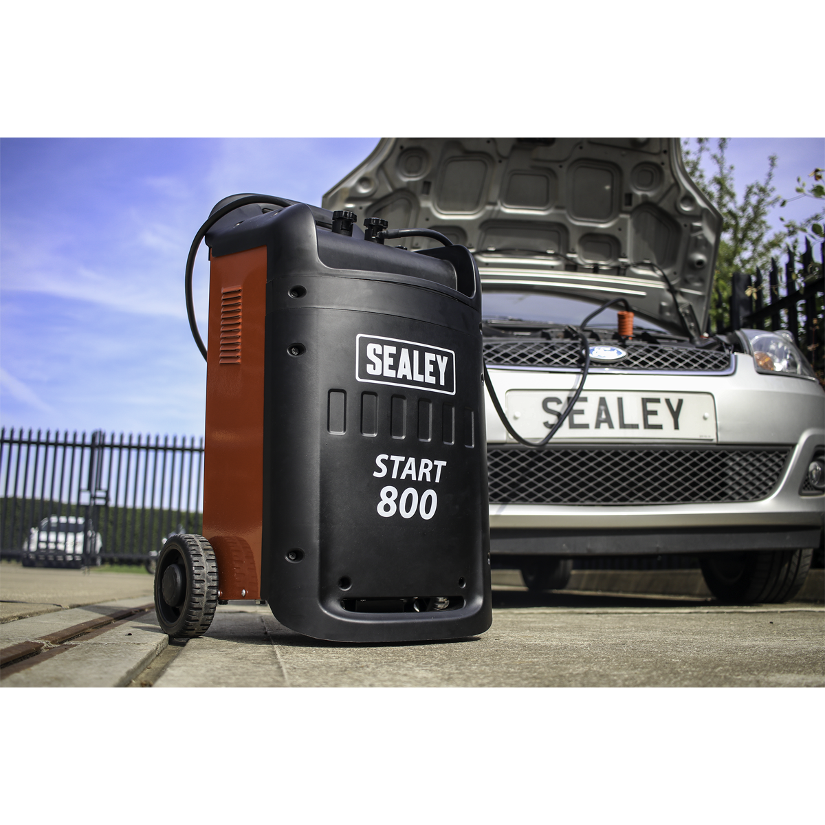 Sealey START800 12/24V Starter/Charger 800/110A 400V