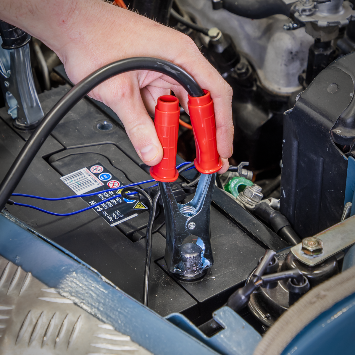 Sealey SUPERBOOST180 12/24V Starter/Charger 180/40A 230V