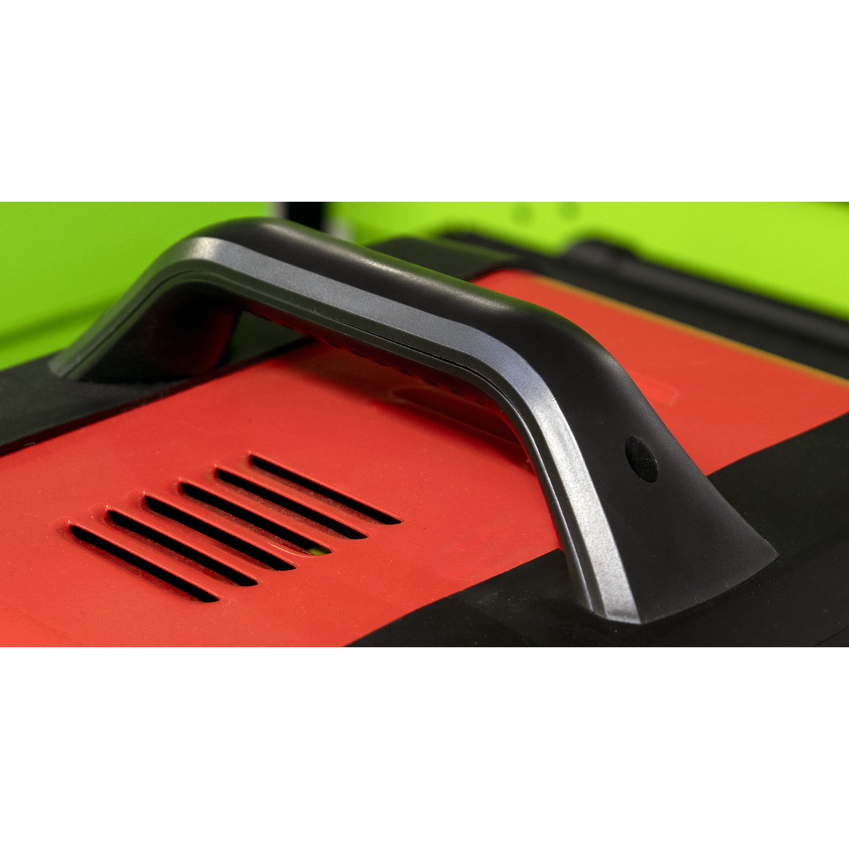 Sealey SUPERBOOST180 12/24V Starter/Charger 180/40A 230V